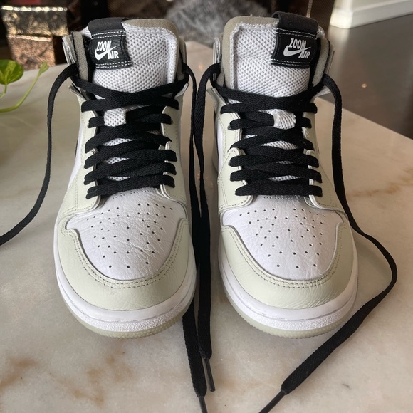 Jordan Shoes Womens Air Jordan High Zoom Comfort Light Bone